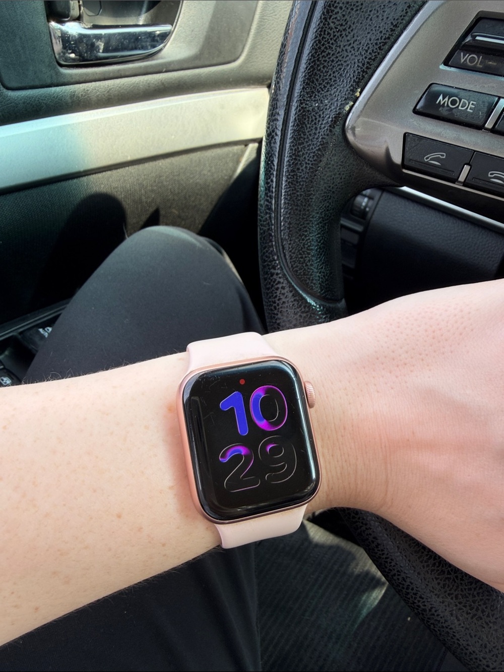 Apple Watch Series6 with Light Pink Silicone Band